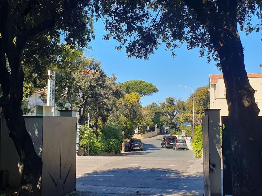 Lecci Al Mare Apartment San Vincenzo Exterior foto